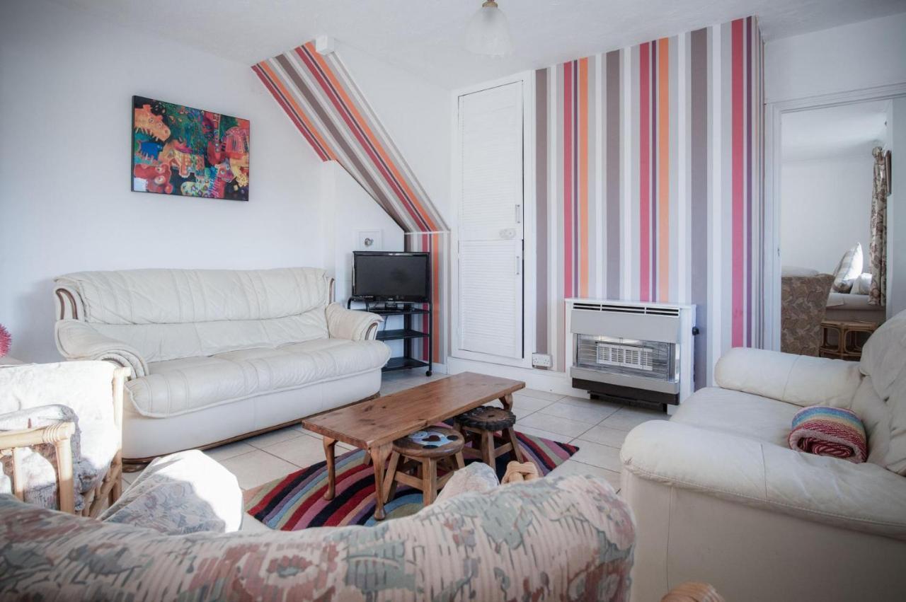 Maytree Cottage - 4 Bedroom Holiday Home - Tenby Eksteriør billede