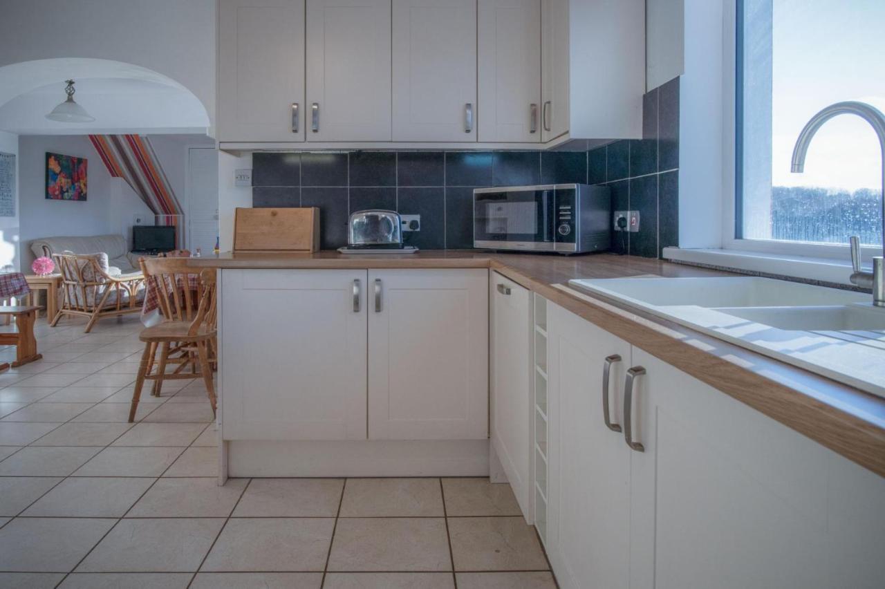 Maytree Cottage - 4 Bedroom Holiday Home - Tenby Eksteriør billede